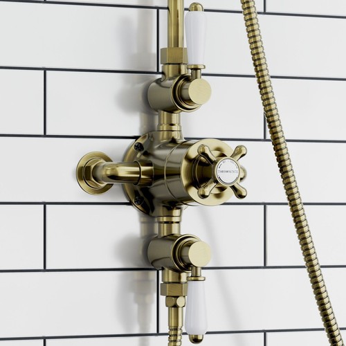 Triple shower valve outlet - triple,